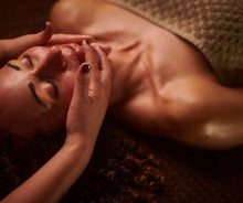 Load image into Gallery viewer, Chakra Balancing Facial